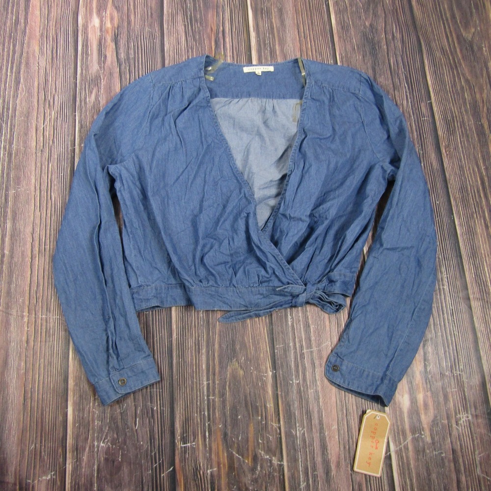 Copper Key Juniors L‎ Blue Chambray Tie Front Cropped Blouse Long Sleeve Top